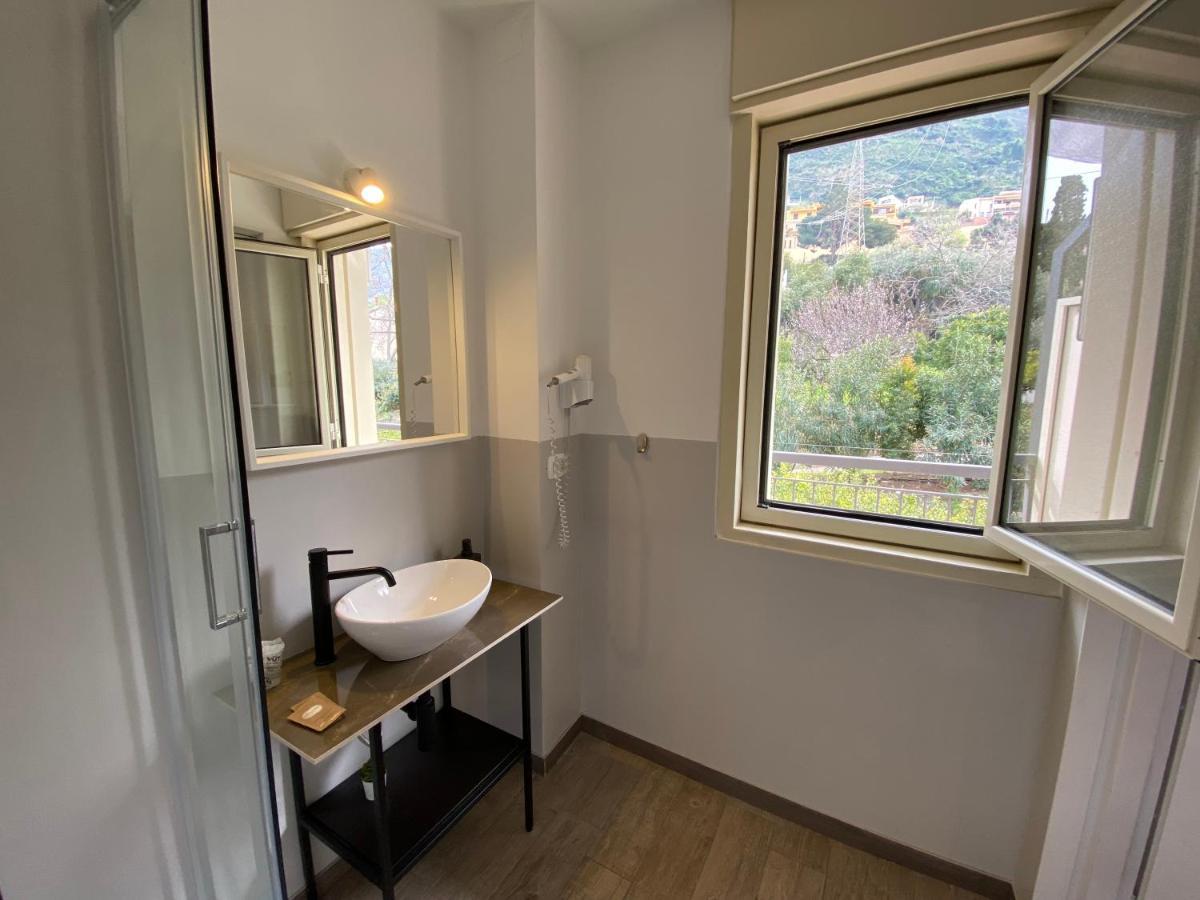 Ma&Mi Light Rooms Cefalu Exterior photo