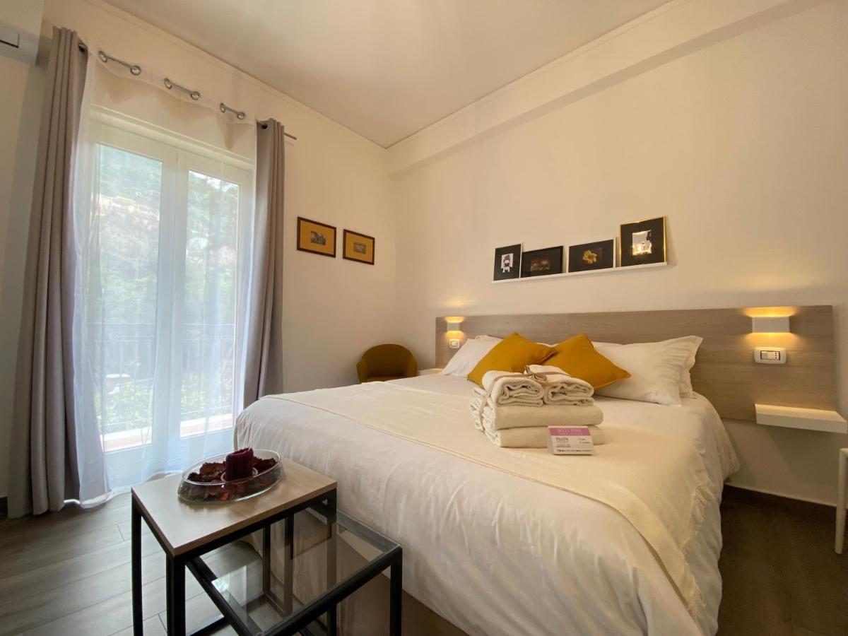 Ma&Mi Light Rooms Cefalu Exterior photo