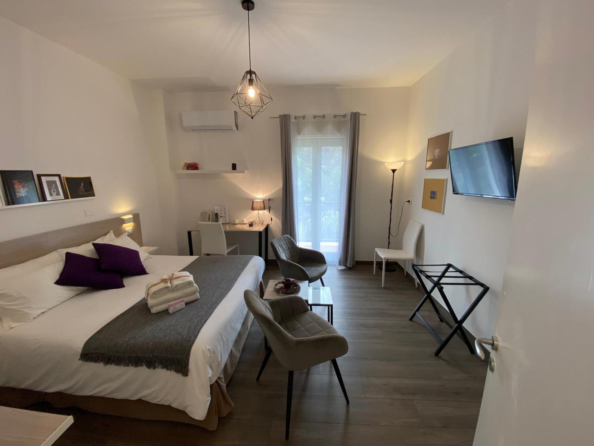 Ma&Mi Light Rooms Cefalu Room photo