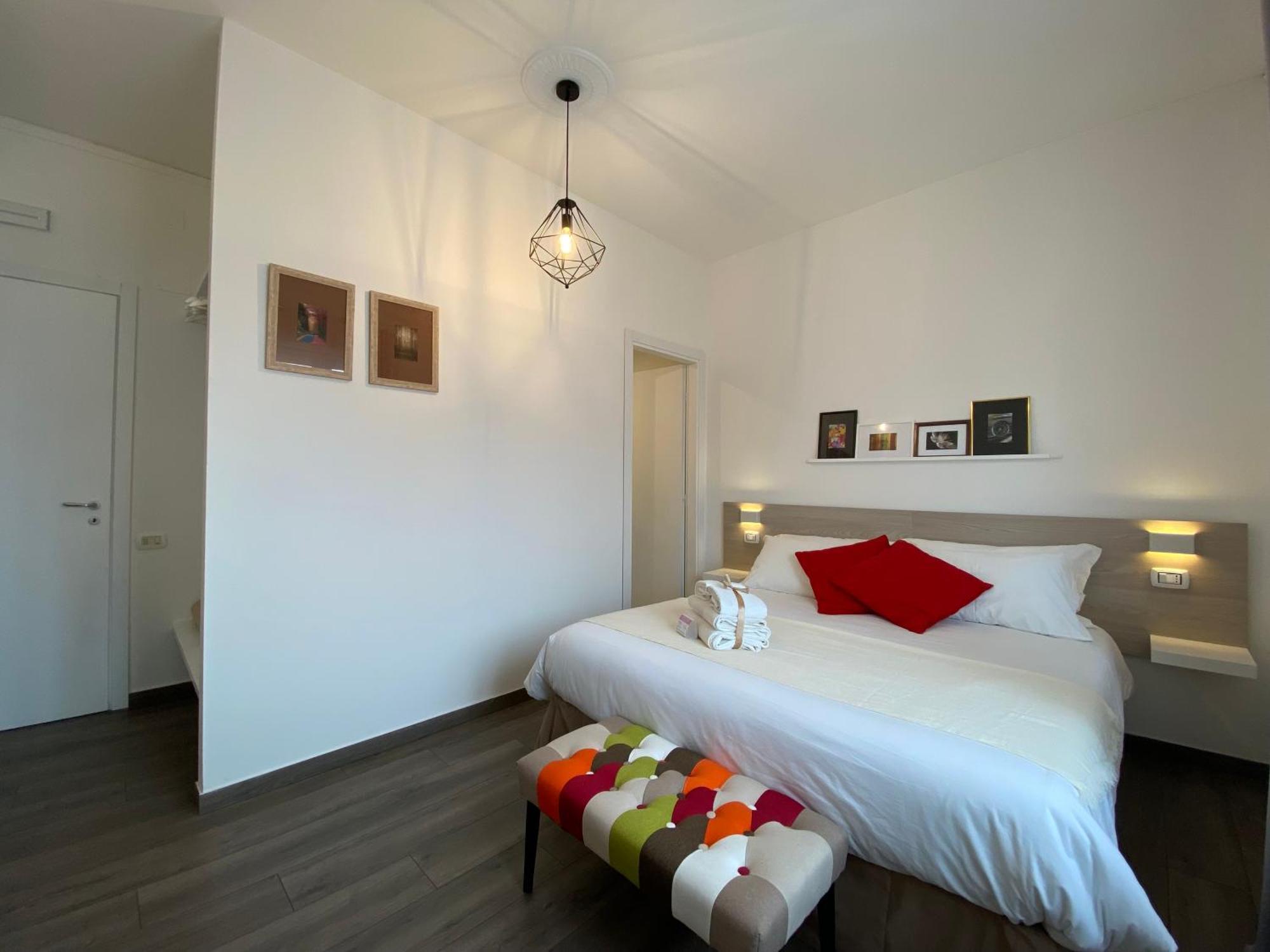 Ma&Mi Light Rooms Cefalu Room photo