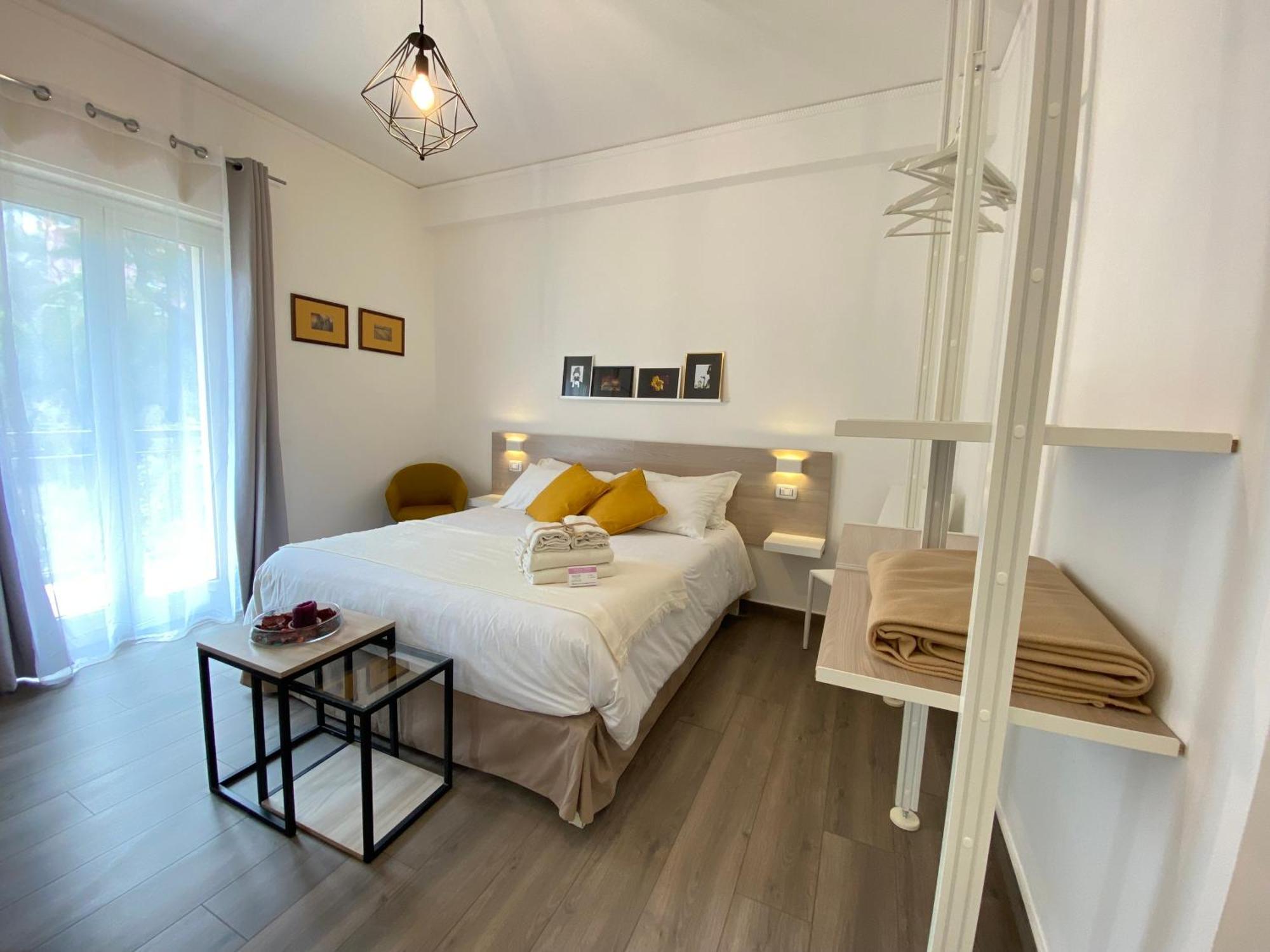 Ma&Mi Light Rooms Cefalu Room photo